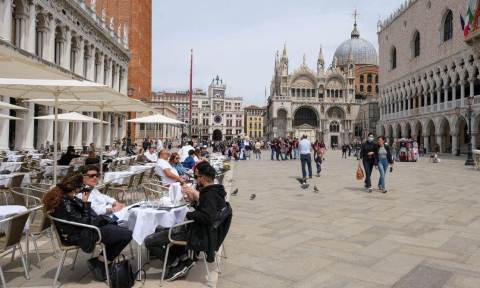 Italia shtyn kufizimet e Covid me Shqiperine: Ja kush mund te udhetoje